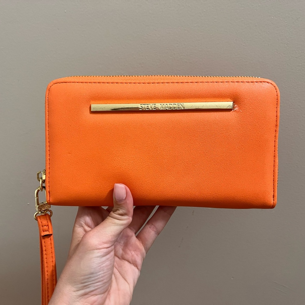 Steve Madden orange clutch